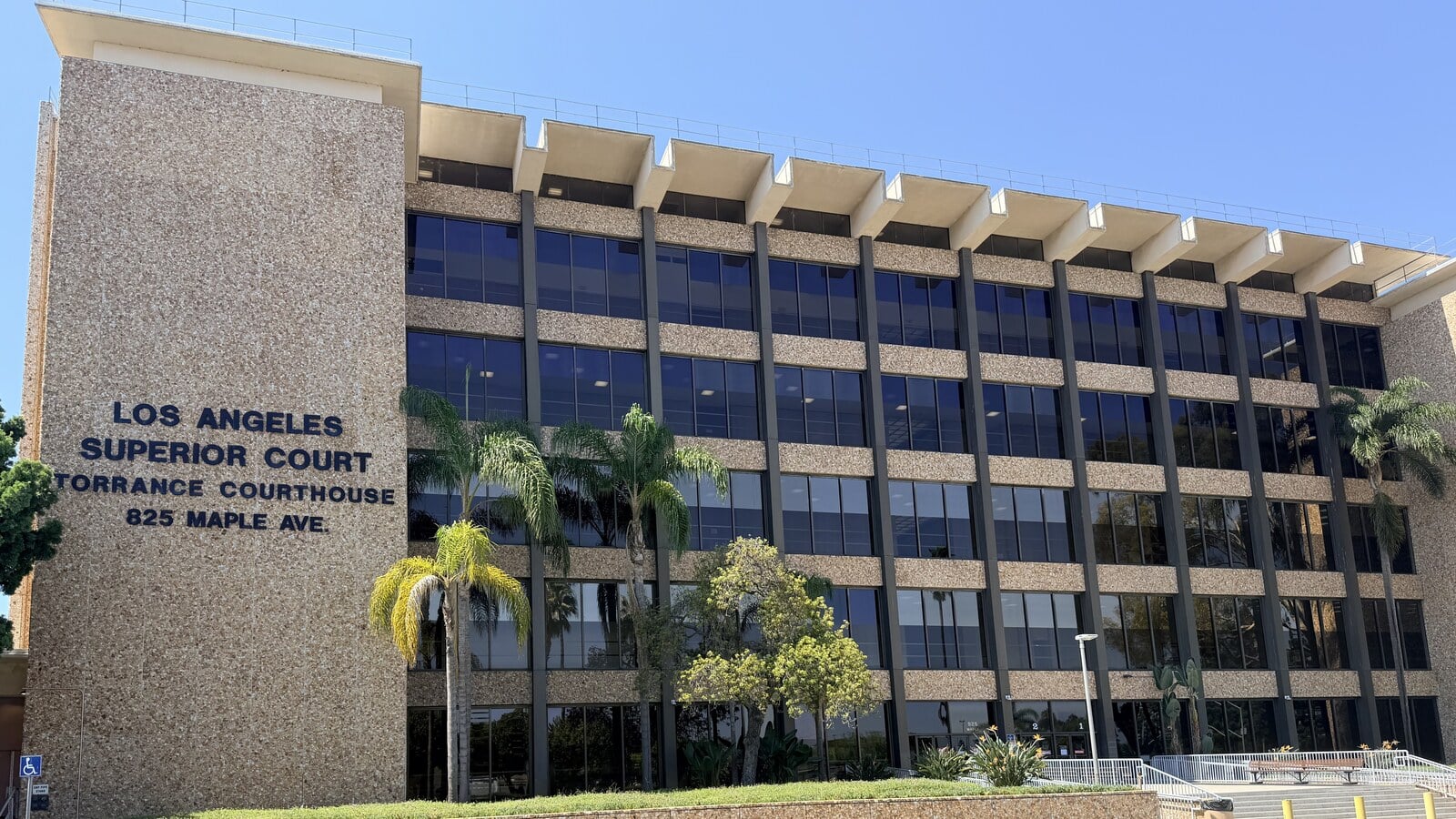 Los Angeles Superior Court, Torrance Courthouse at 825 Maple Ave, Torrance, California: the building exterior with its name and address sign